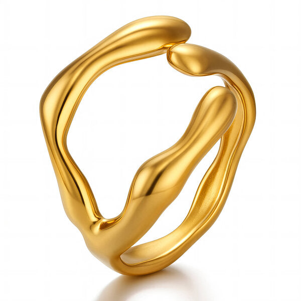 Luvia Ring