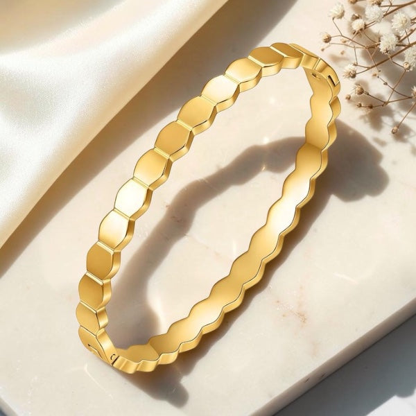 Aurelia Hex Bangle