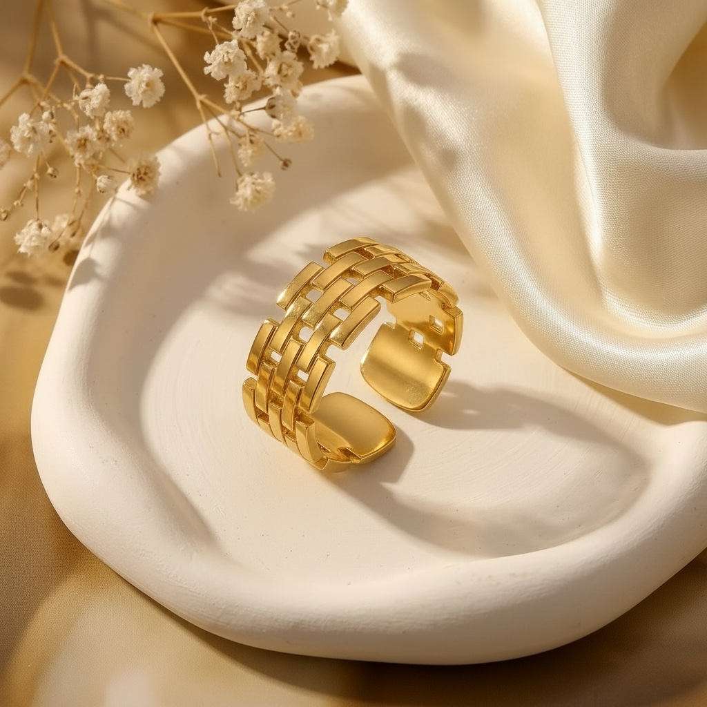Hallie Ring